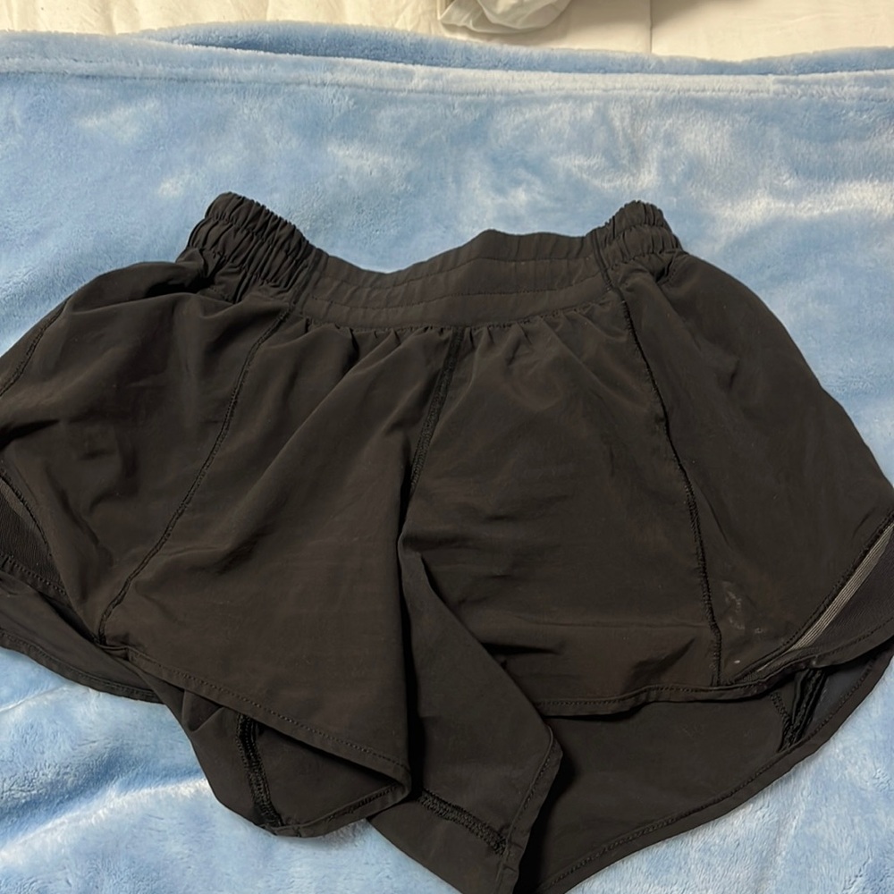 Lululemon hotty hot shorts